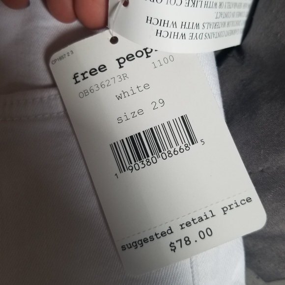Brand new FREE PEOPLE white Jean's size 29 NWT - Picture 6 of 8